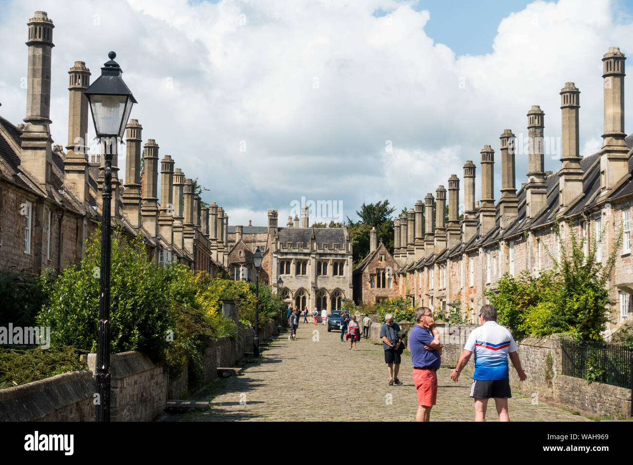 Vicar`s Close, historic street, Wells, Somerset, England, UK Stock Photo Alamy